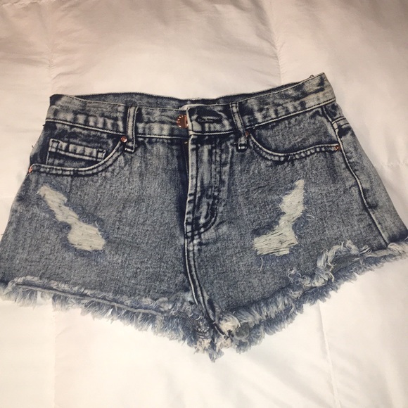 Forever 21 Denim Shorts - Picture 2 of 5